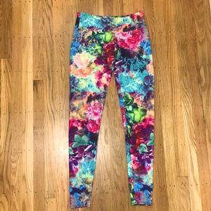 Onzie Floral leggings